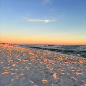 Meet your Posher, Sawyer